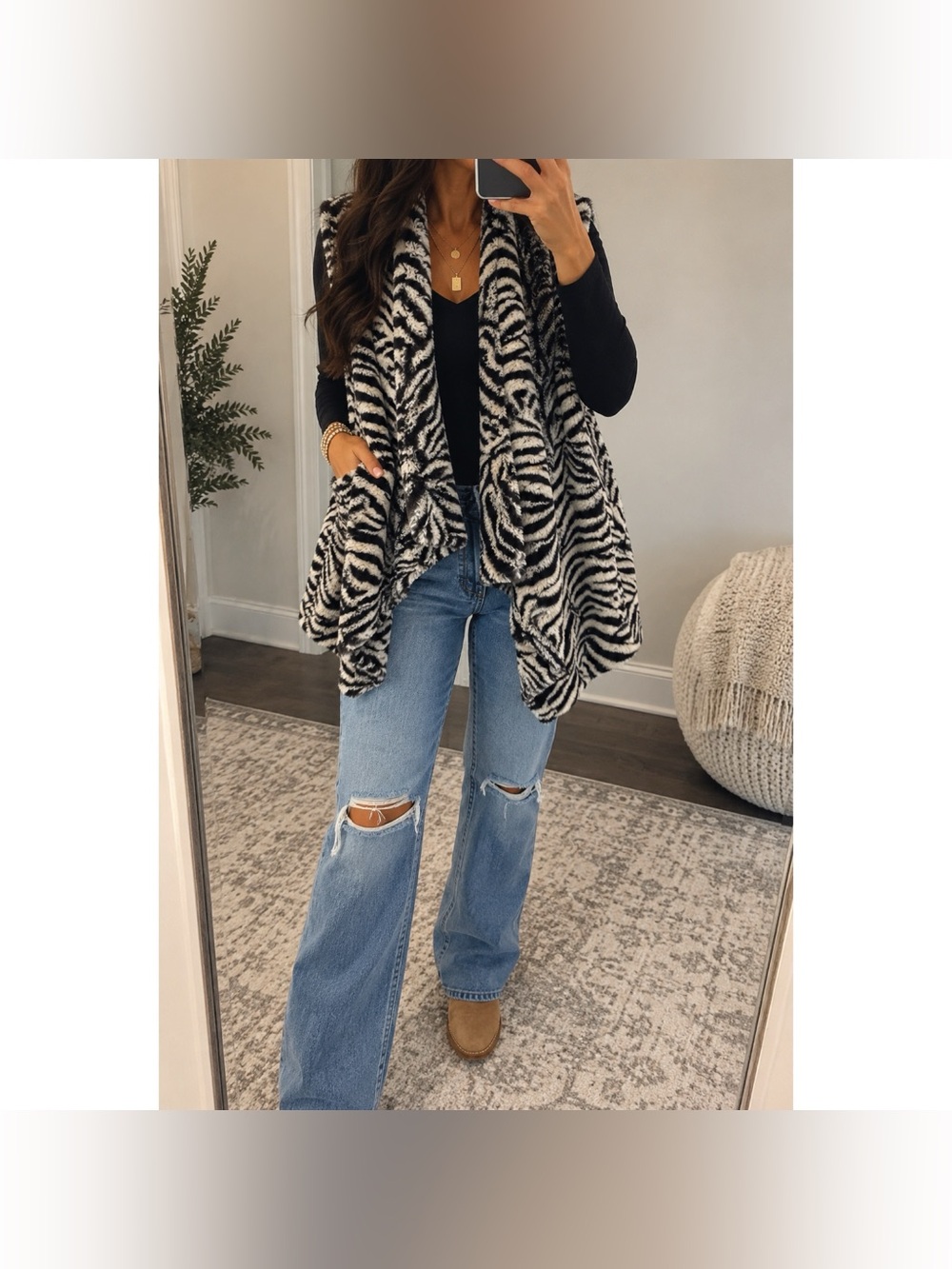 MICHAEL KORS Zebra Animal Print Fuzzy Vest Large